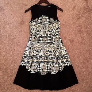 J. McLaughlin Black White Gold Geometric Fit And Flare Dress Size 0